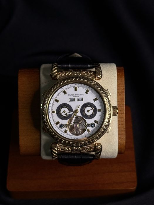 Patek Philippe 585 Золотые часы