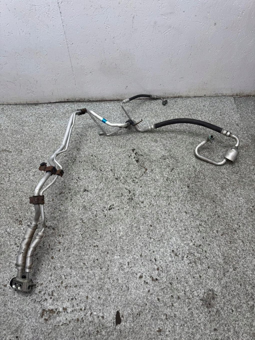 PRZEWÓD RURKA WĄŻ KLIMATYZACJI HYUNDAI IX35 2010-2015 97775-2y300