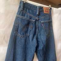 Cudowne jeansy high waisted mom jean Levis granatowe niebieskie 23 27