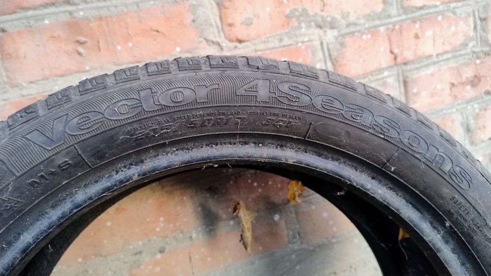 Goodyear Vector 4 Seasons 205/55/R17 покришки шини