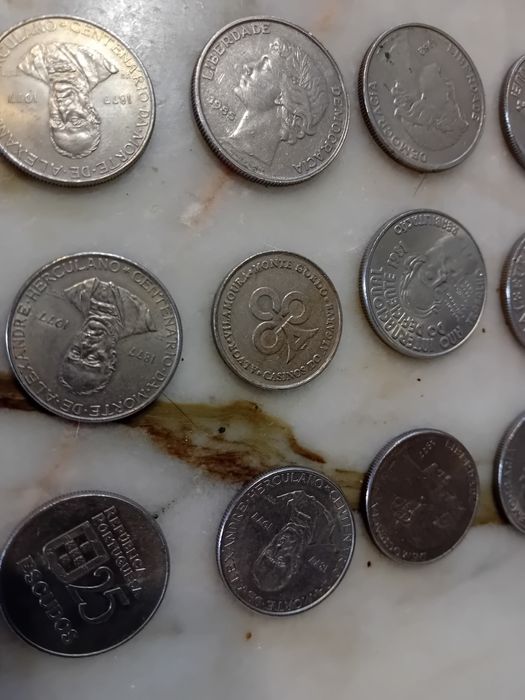 Conjunto de 47 Moedas Comemorativas