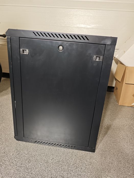 Szafa wisząca RACK 19" 15U, 600mm, Netrack F-Line