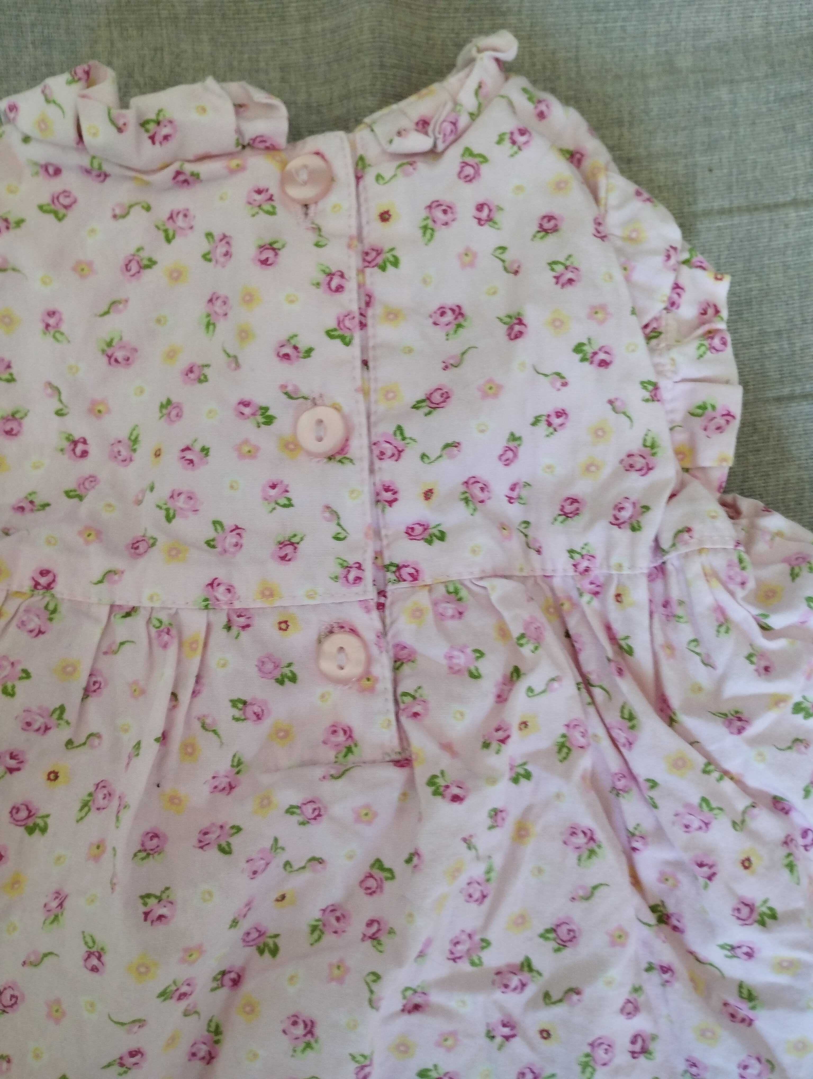 vestido rosa com flores para bebé