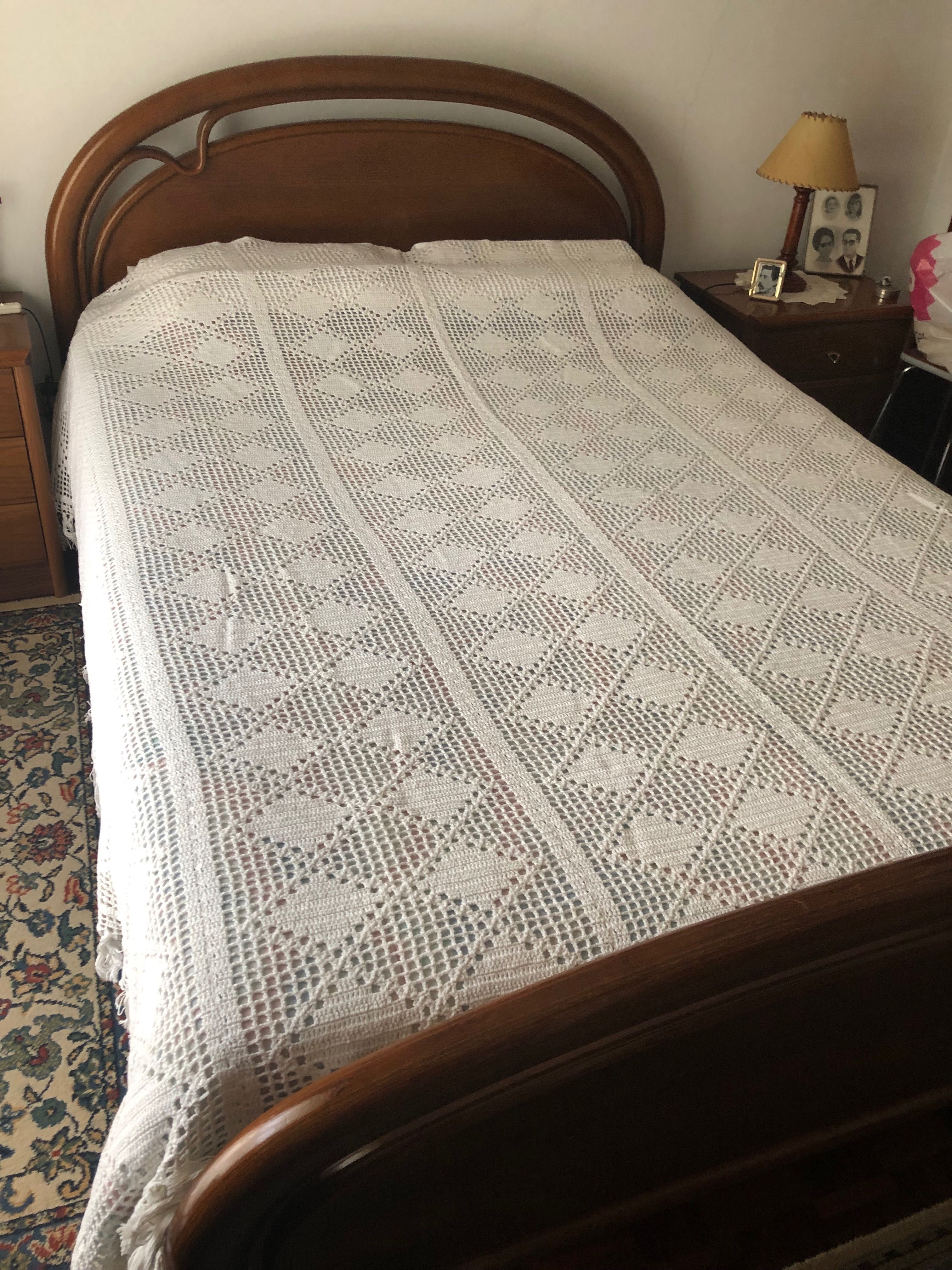 Colcha de cama toda feita à mão