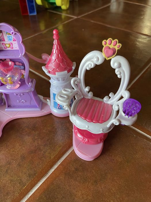 Cabeleireiro e Spa das Palace Pets: mascotes das Princesas Disney