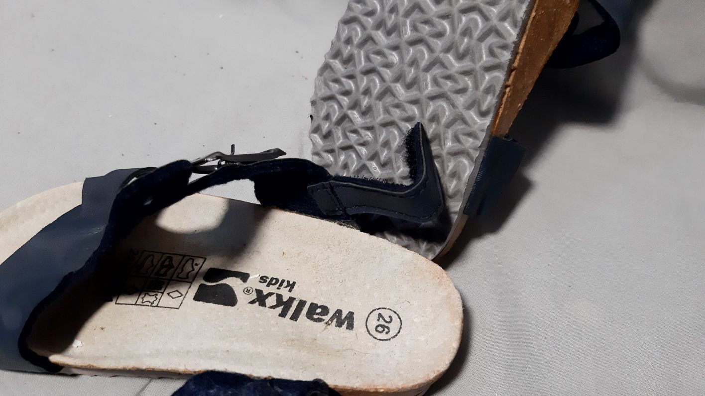 2 pares de sandalias criança