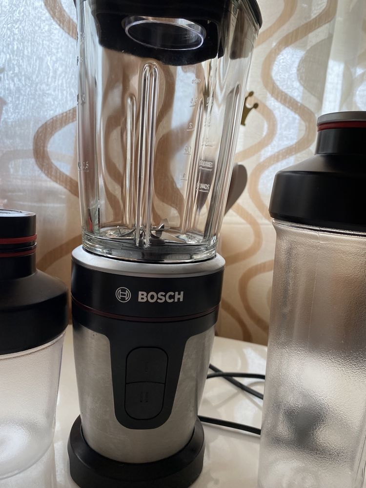 Bosch MMBM7G3M VitaStyle Mixx2Go Liquidificadora de copo vidro