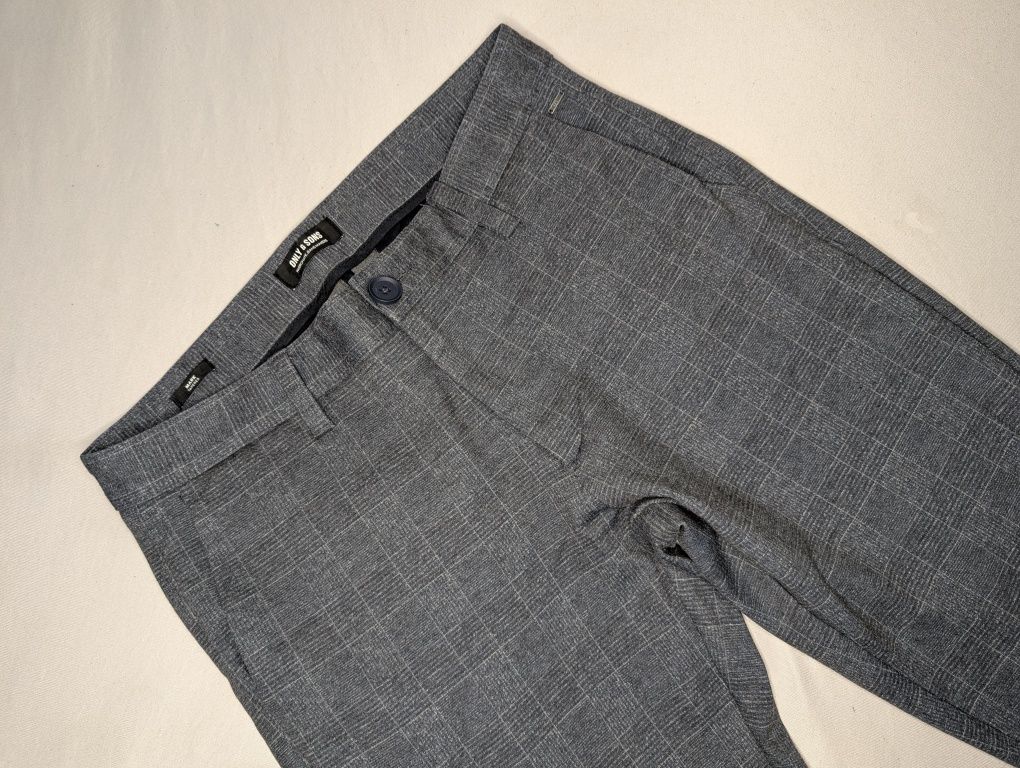 Eleganckie spodnie w kratę
