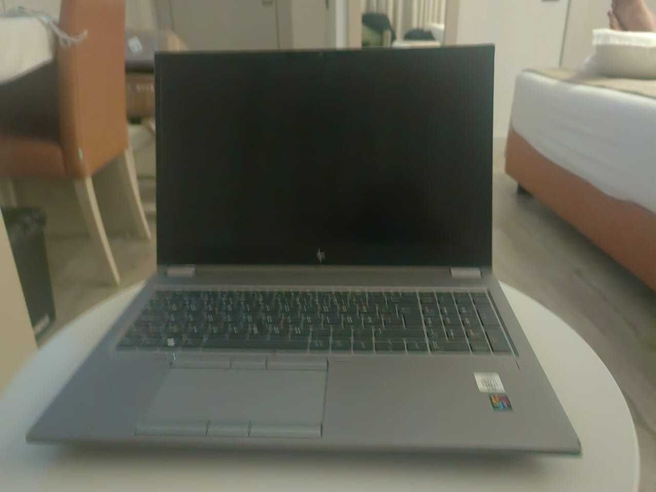 HP ZBook  Core i7 10ª Geração 32GB RAM  512GB SSD Quadro T2000 Ecrã 4K
