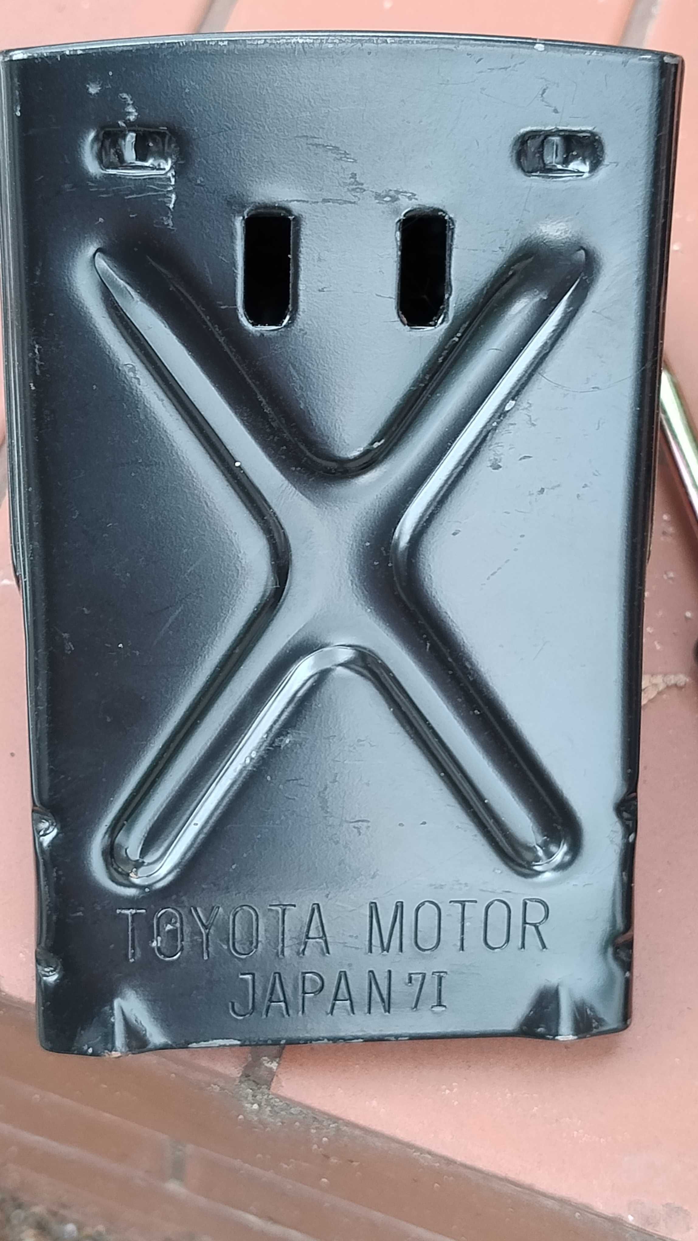 Oryginalny zestaw narzędzi do Toyota Corolla seria E11