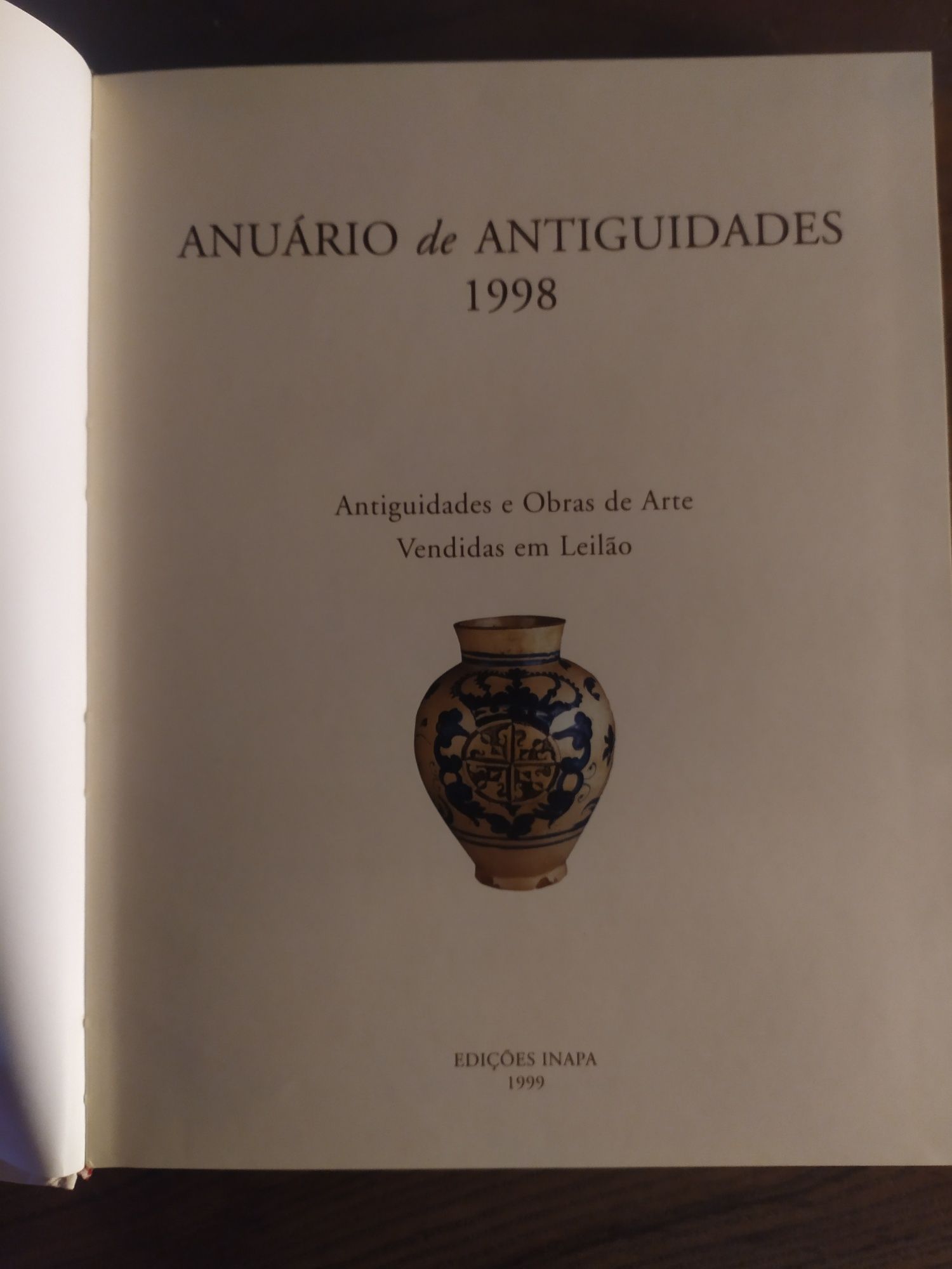 Livro Anuário de Antiguidades ano 1998