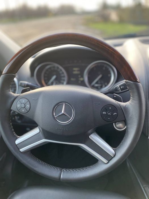 Mersedes-Benz GL-Class 2011