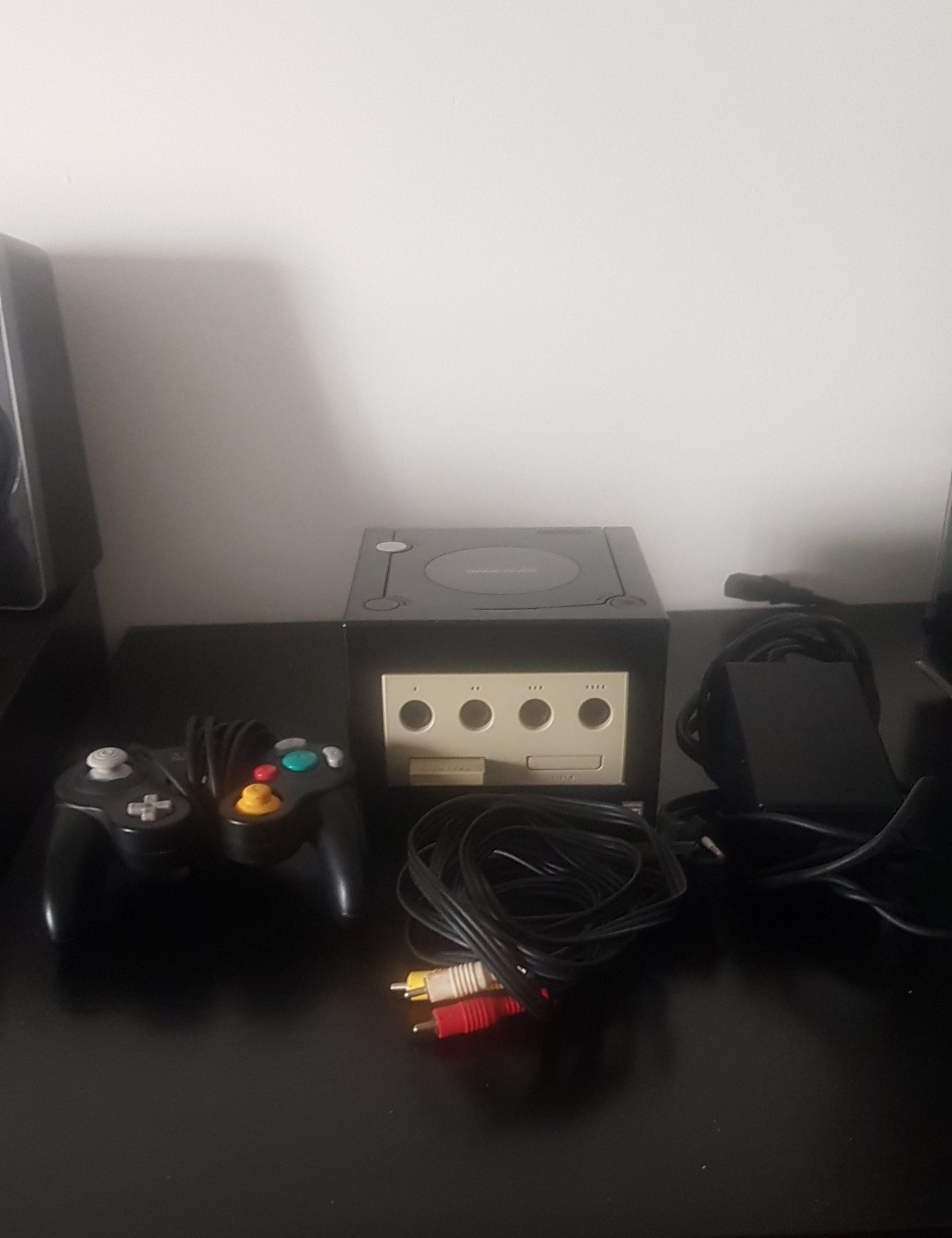 Gamecube preta com cabos + pokemon colosseum sem manual