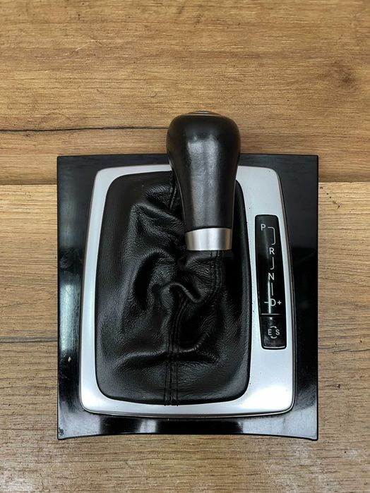 Mieszek/ gałka zmiany biegów Mercedes W204