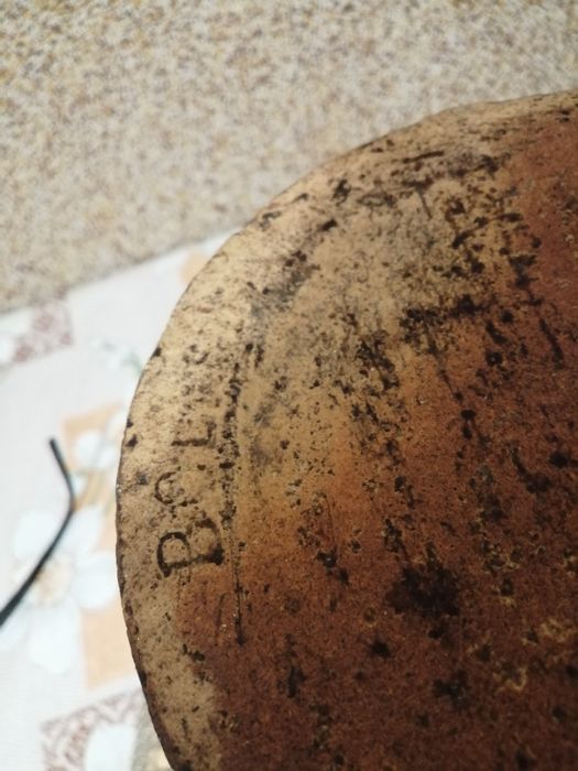 Stary gliniany garnek