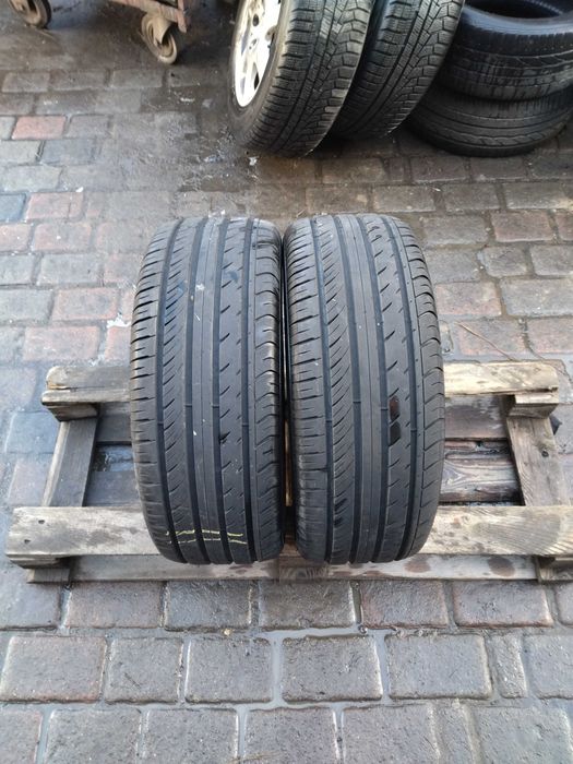 205/55R15 Sunfull SF-888 88V Dot3718 2szt lato 7mm.