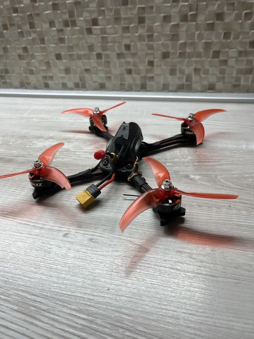 EMAX HAWK PRO 5" квадрокоптер дрон для фристайла