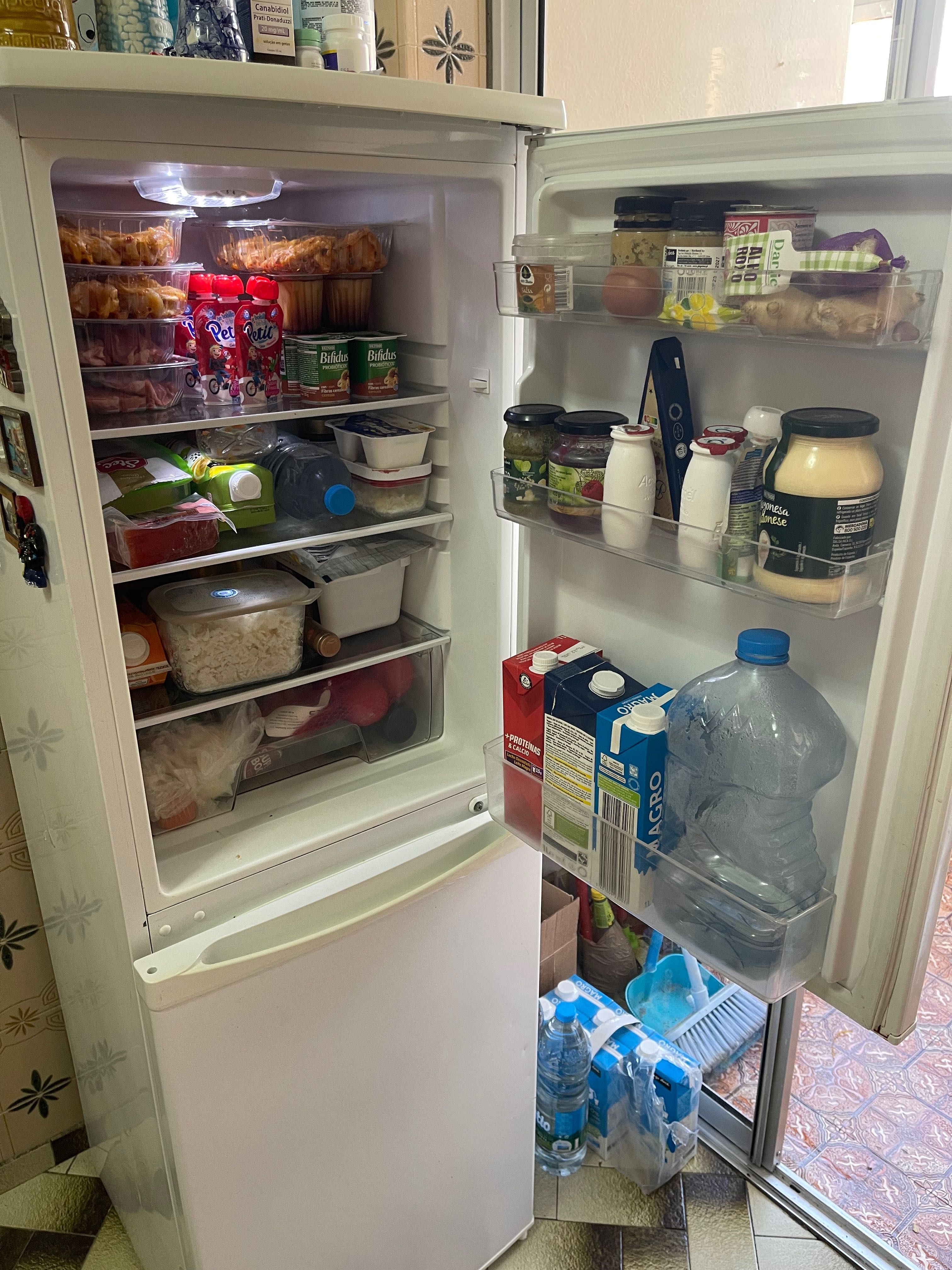 Frigorífico Silver a funcionar