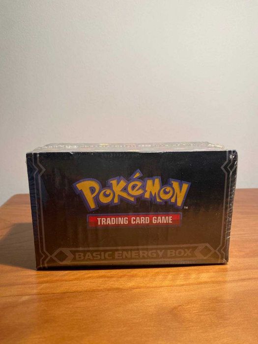 Pokémon TCG Basic Energy Box