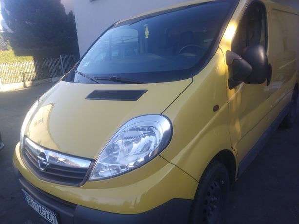 Opel vivaro 2.0 2011