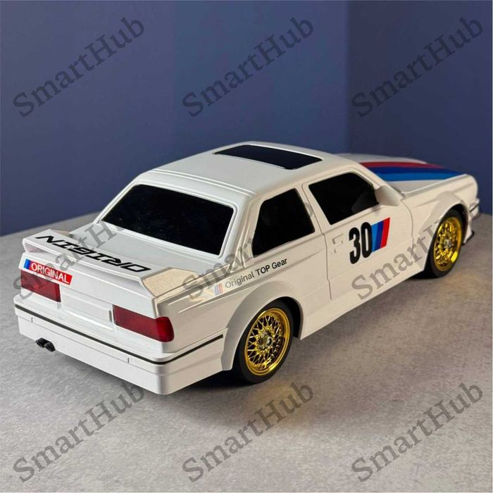 Машинка для дрифта BMW Е30 на радиоуправлении Белая. Дрифт машинка БМВ