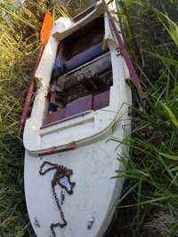 Łódka Kasia używana w dobrym stanie.