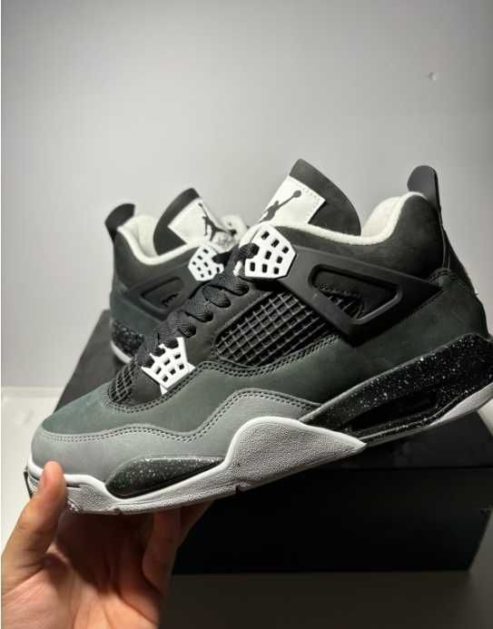 nowy Jordan 4 Retro Fear Moda rozmiar.40