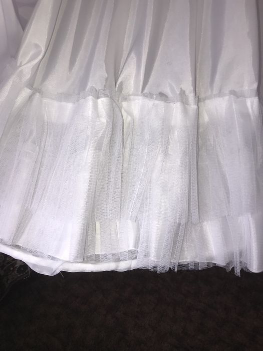 Продам весільну сукню