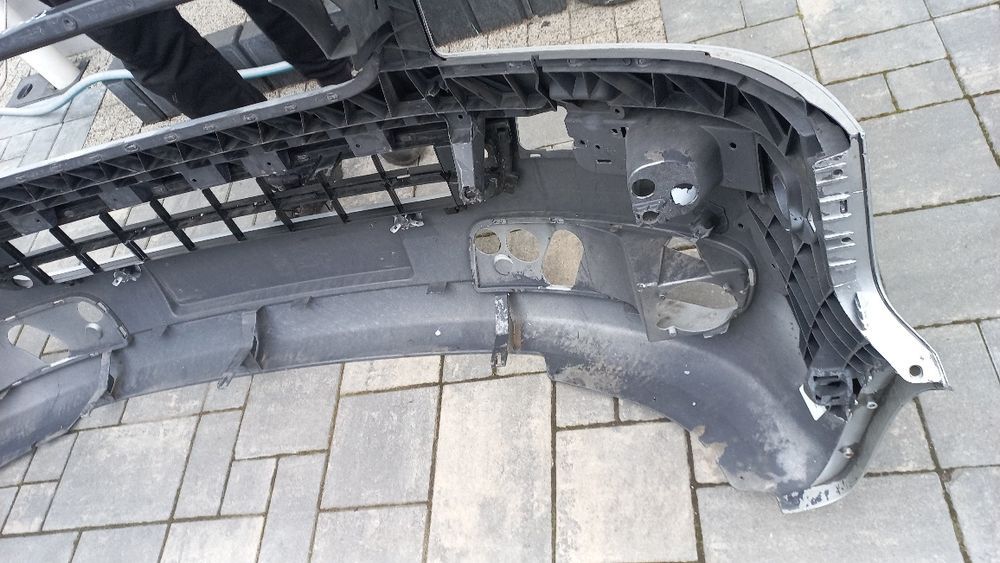 VW transporter t5 multivan caravella zderzak przód przód srebrny la7w