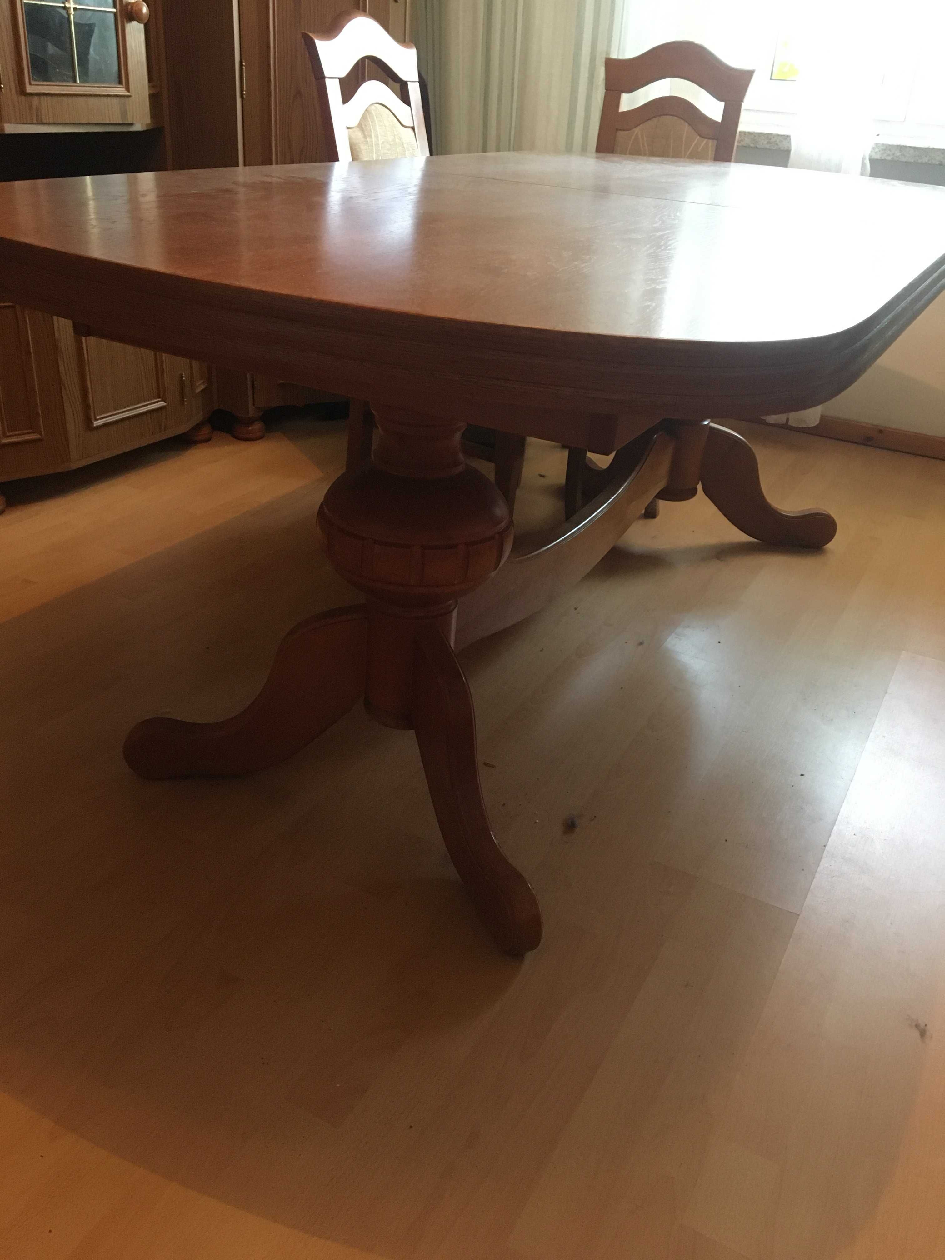 Stół do salonu rozkładany