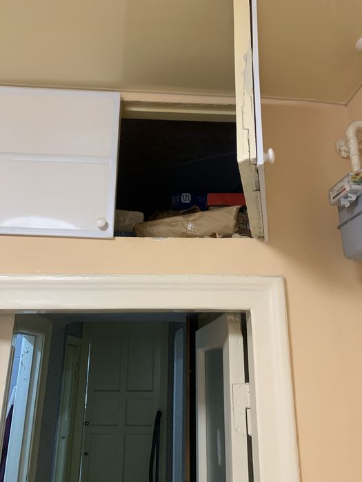 Продам хорошую, жилую, уютную квартиру в центре города