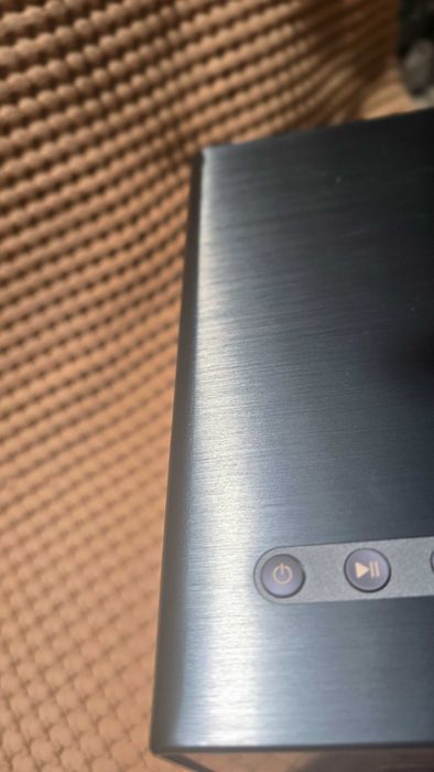 Projektor Hisense C1 - idealny stan ( na gwarncji )