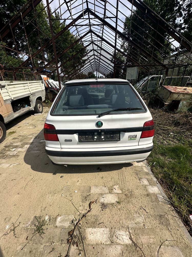 Skoda Felicia na części 1.3 MPI Skoda wszystkie części niski przebieg