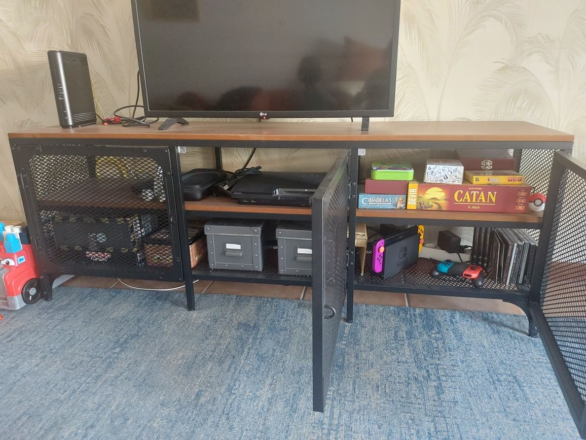 Móvel de TV- Fjällbo IKEA