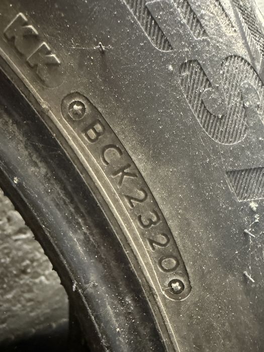 Bridgestone Blizzak 275 55 20