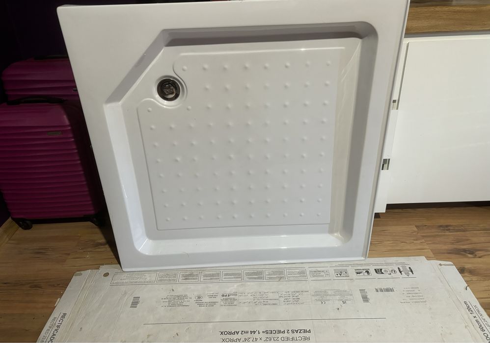 Nowy brodzik rozmiar 90x 90