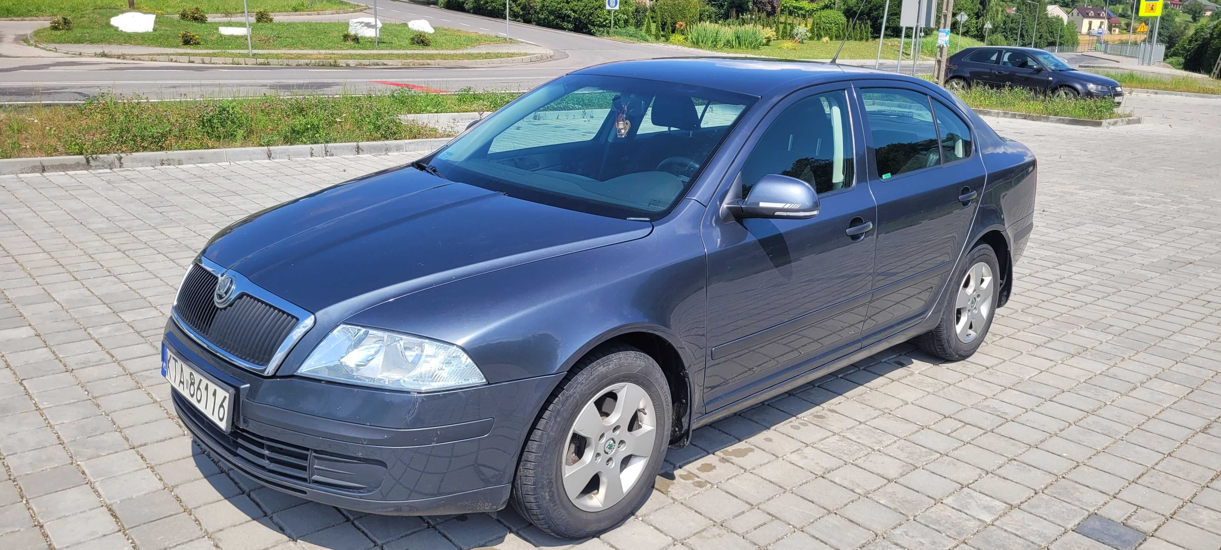 Skoda Octavia 2  MPI  1.6   2012r