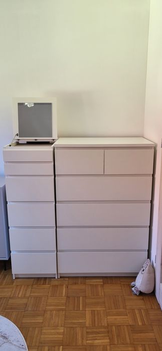 Meble do sypialni z Ikea (łóżko, szafy, komody, półki)