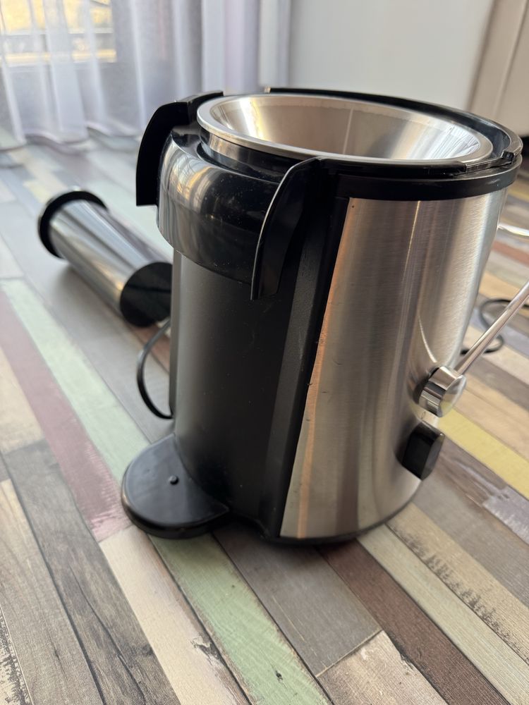 Clatronic AE 3532 sokowirówka automatyczna 1000 W