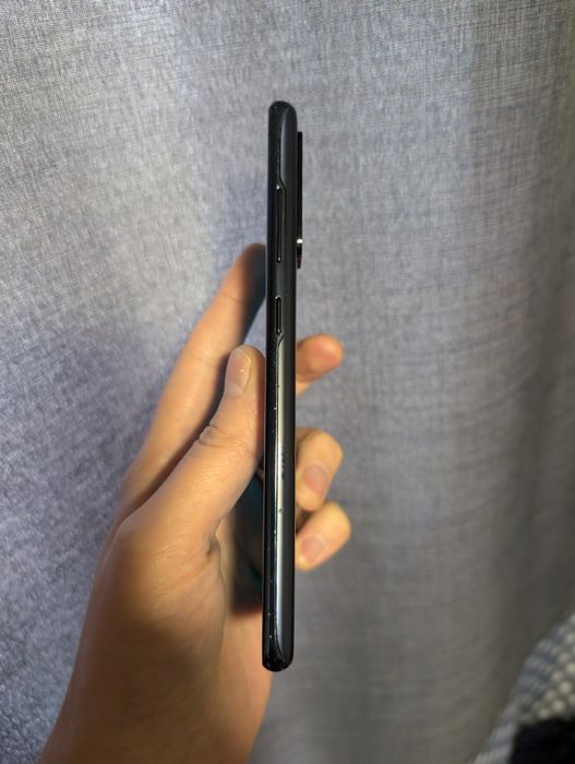 Samsung Galaxy S20 FE 8/256 на запчасти