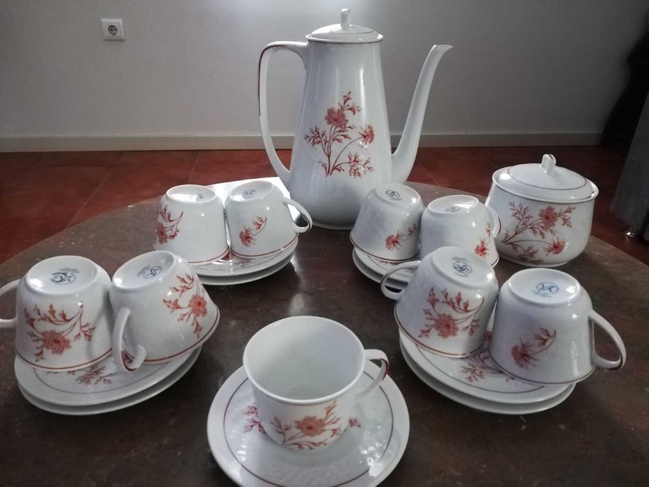 Conjunto de Café Antigo da Vista Alegre 11 Peças