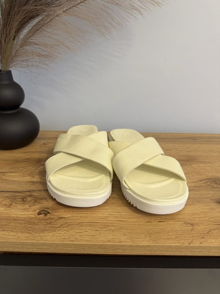 Шльопанці Ugg 38 | 24.5 | оригінал | нові