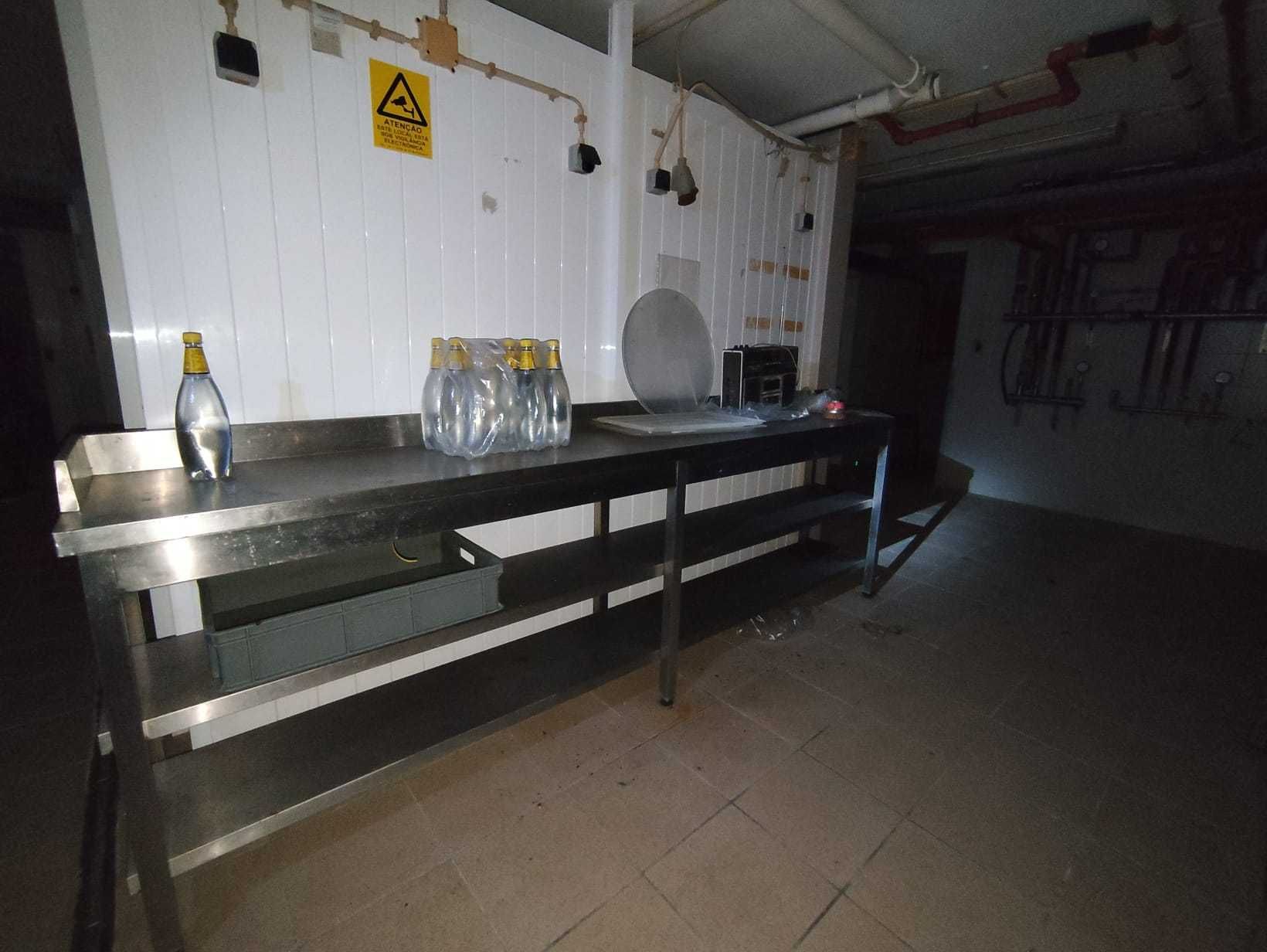 Conjunto de Equipamentos em Inox Cozinha Profissional