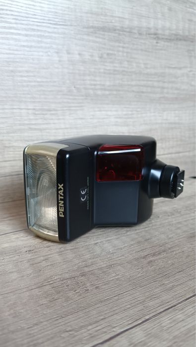 Pentax AF330FTZ Flash for  MZ, PZ, SF, and ZX Series. Фотоспалах