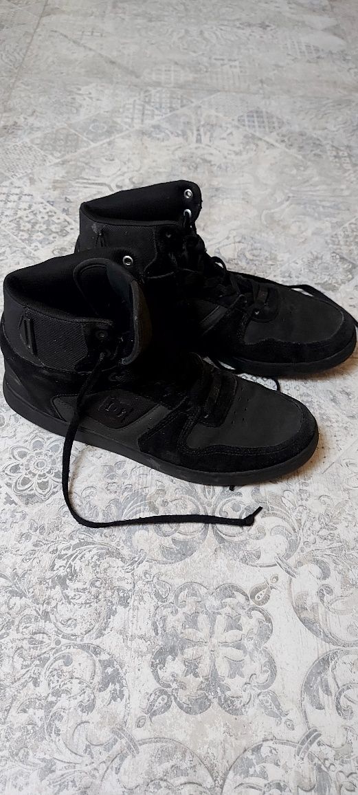 Buty męskie  sneakersy  DC  czarne 44