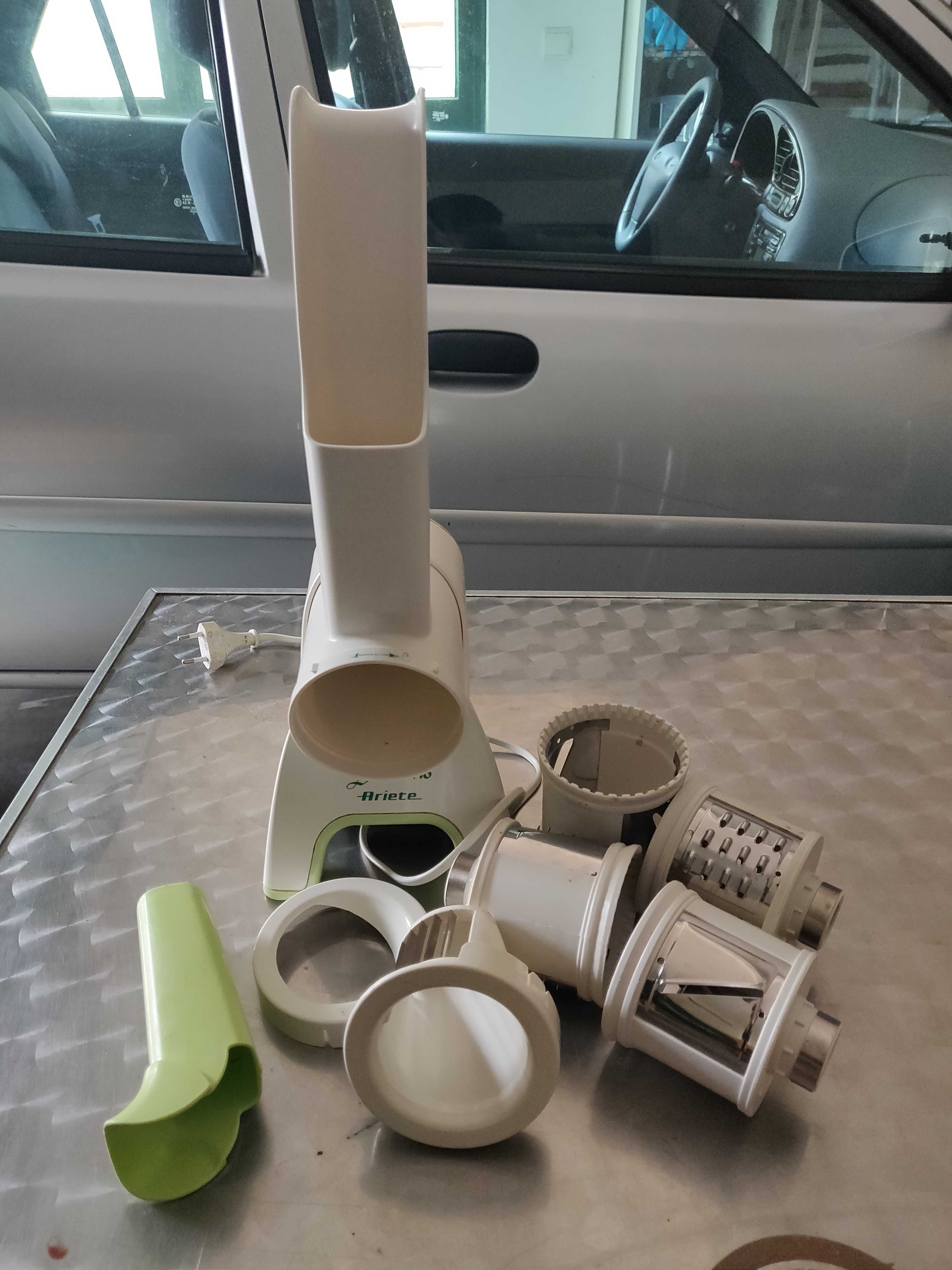 Máquina de cortar vegetais