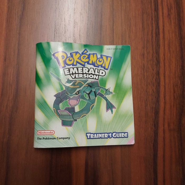 Pokemon Emerald - livro instruções