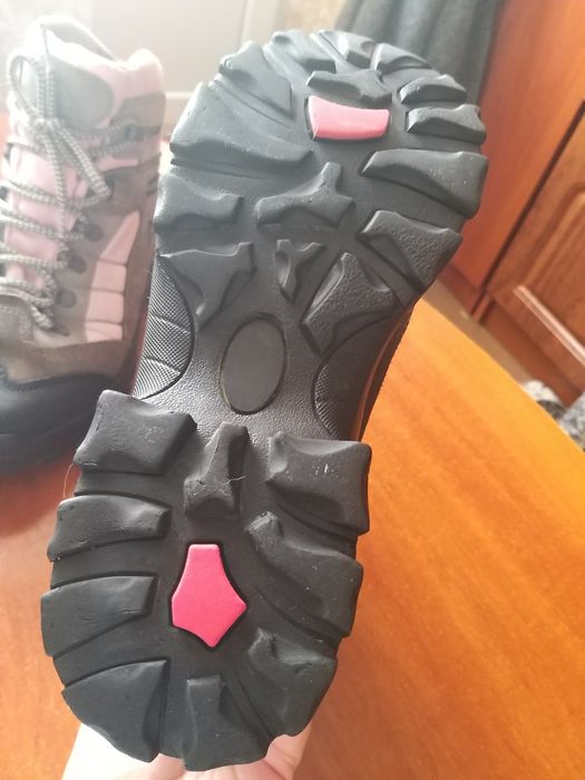 Ботинки женские 39 размер