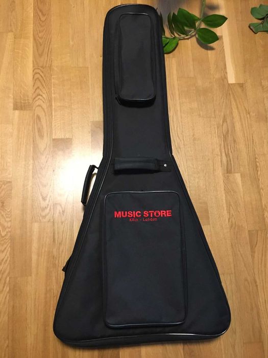 Dean VX flying V Китай 2015 в чехле flying V, как новая, есть ВИДЕО