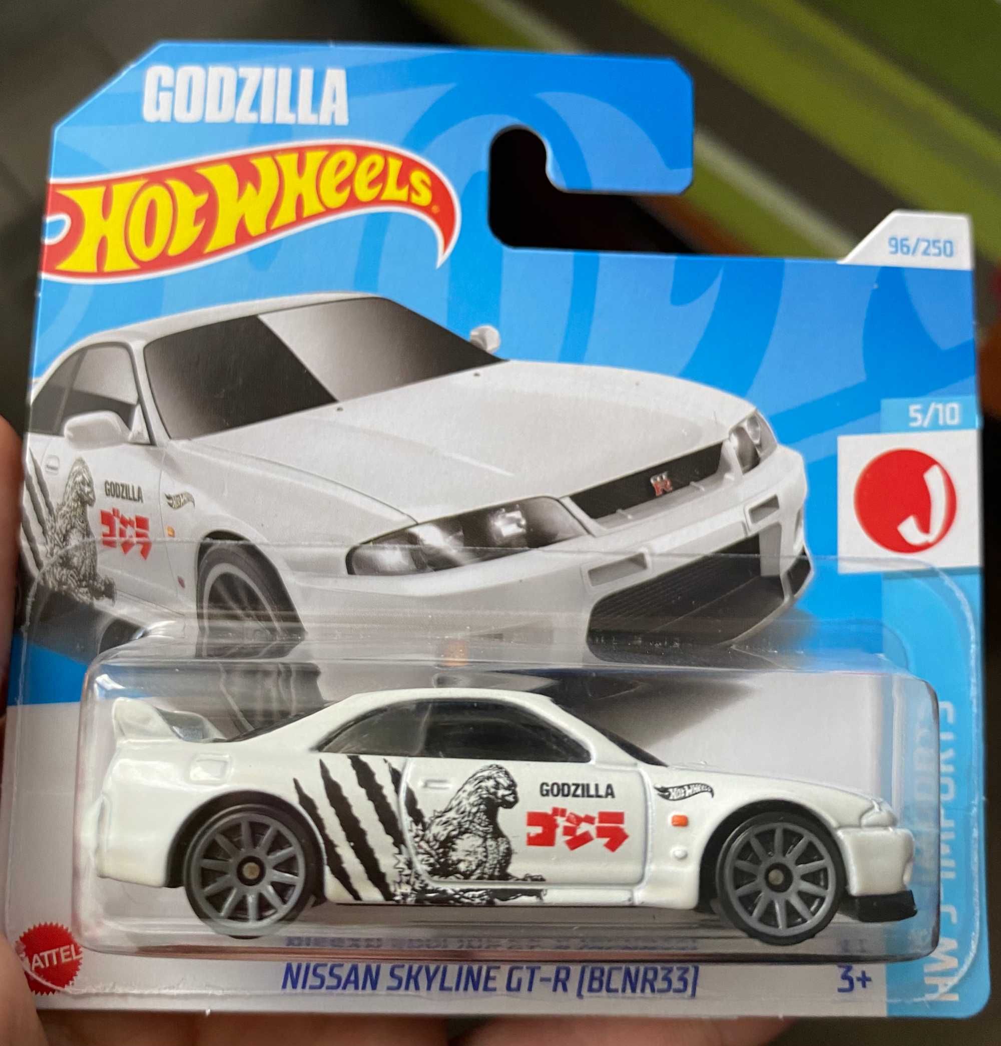 Hot Wheels Nissan Skyline GT-R R33 GODZILLA J-imports 1:64 HTC44 WHITE